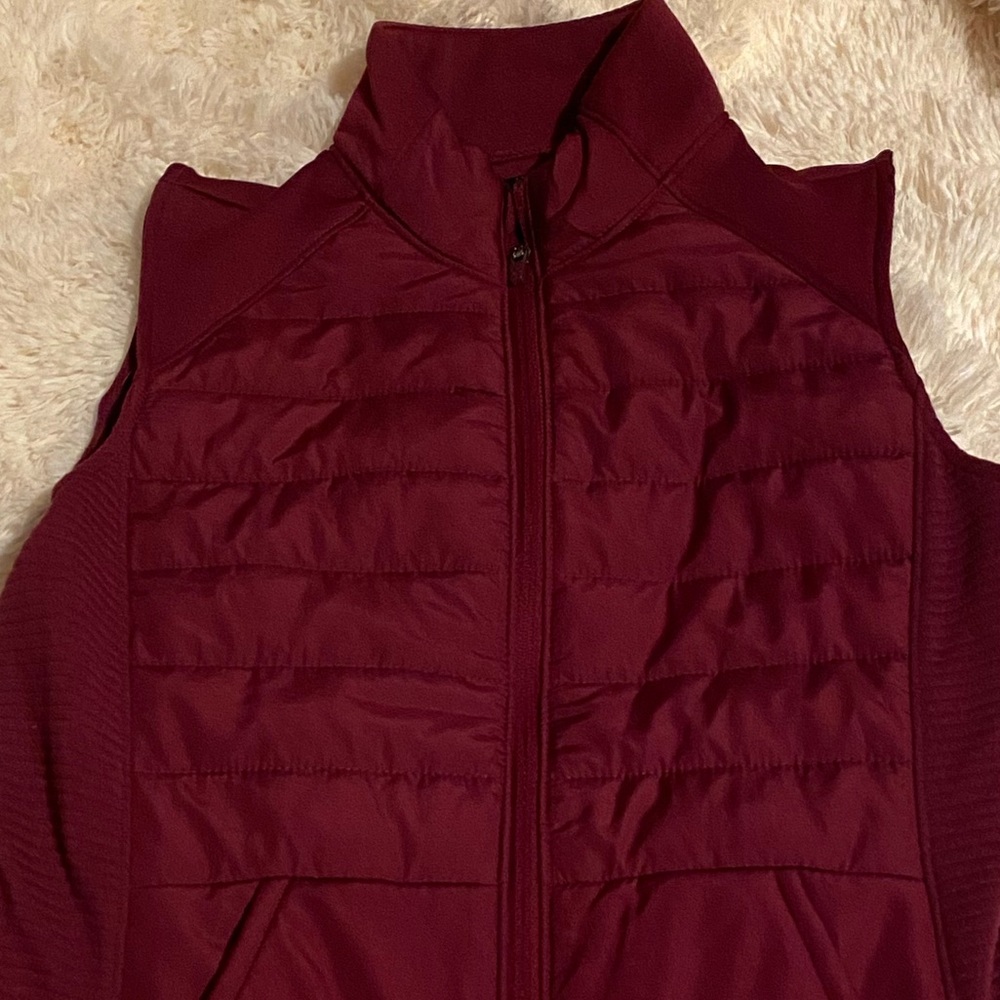 Women’s Tek Gear Maroon Vest